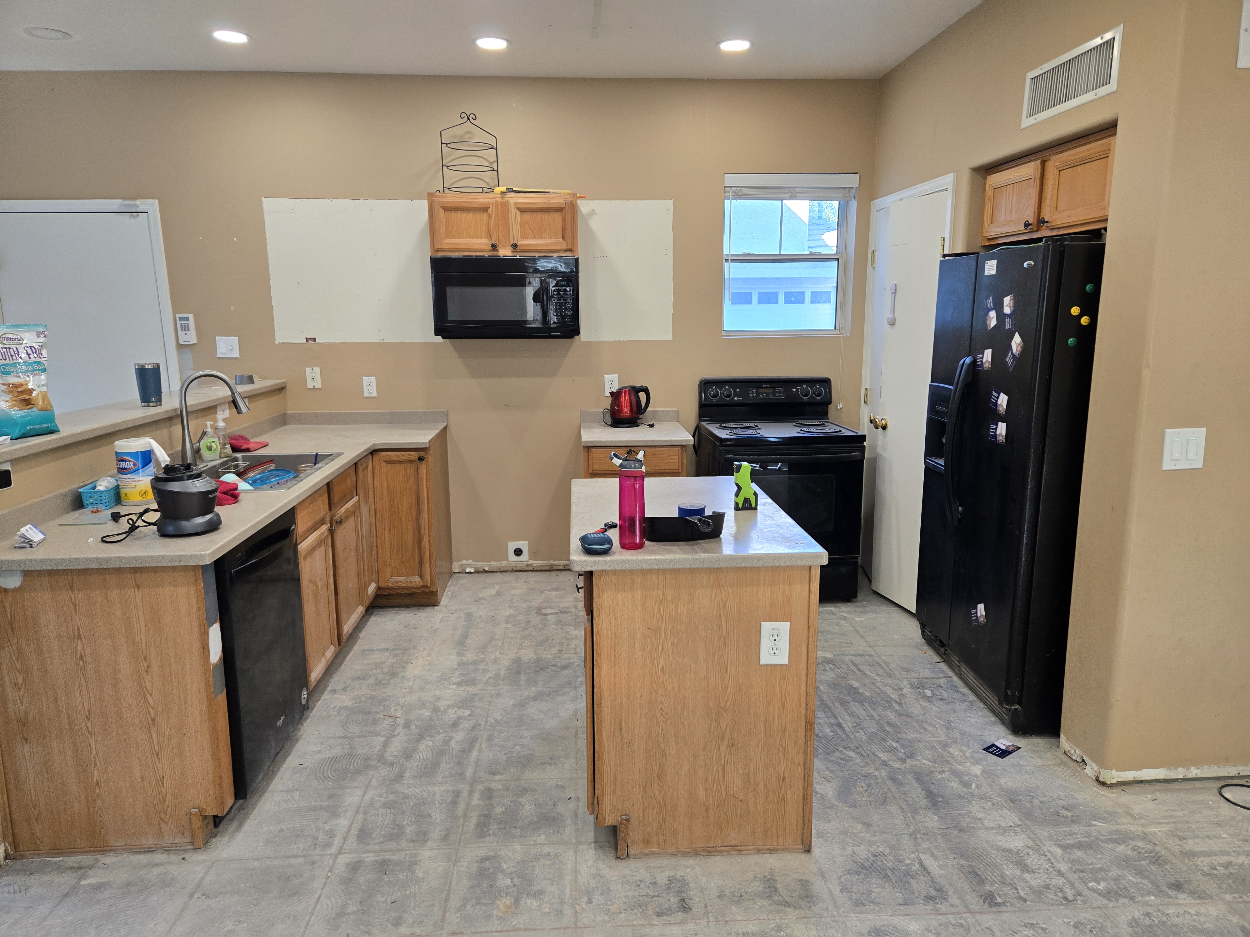 Kitchen before bare